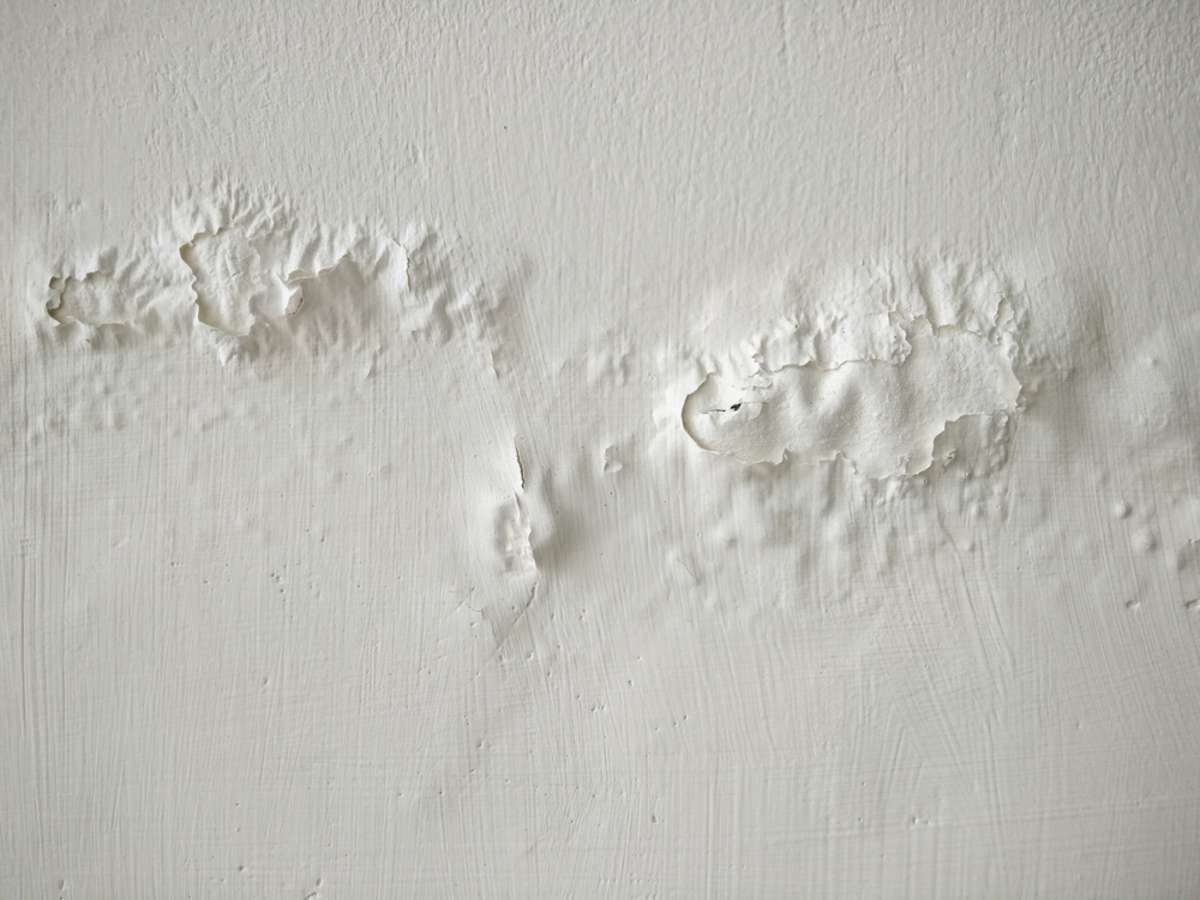Problem in rainy, its moisture on the wall