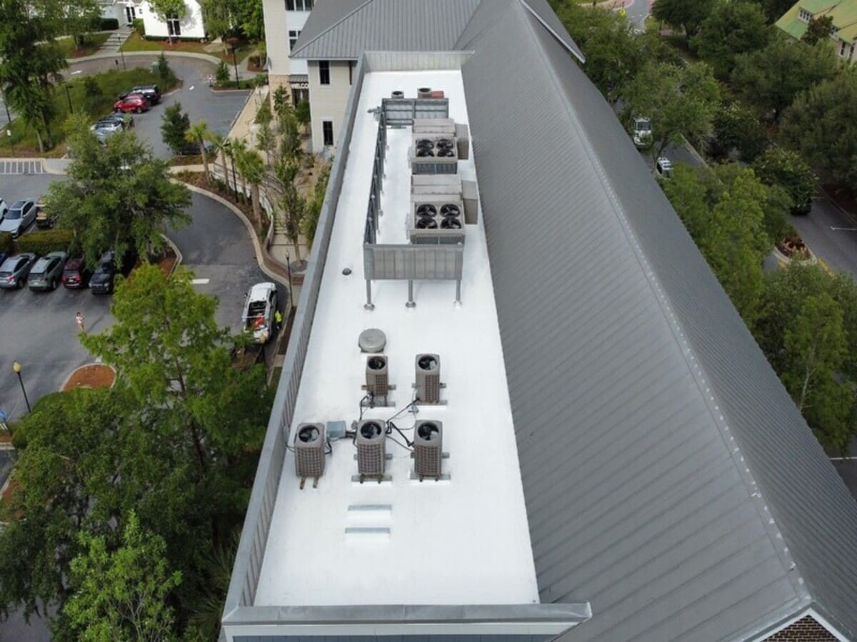 Why You Need Commercial Roofing Professionals for Timely Repairs