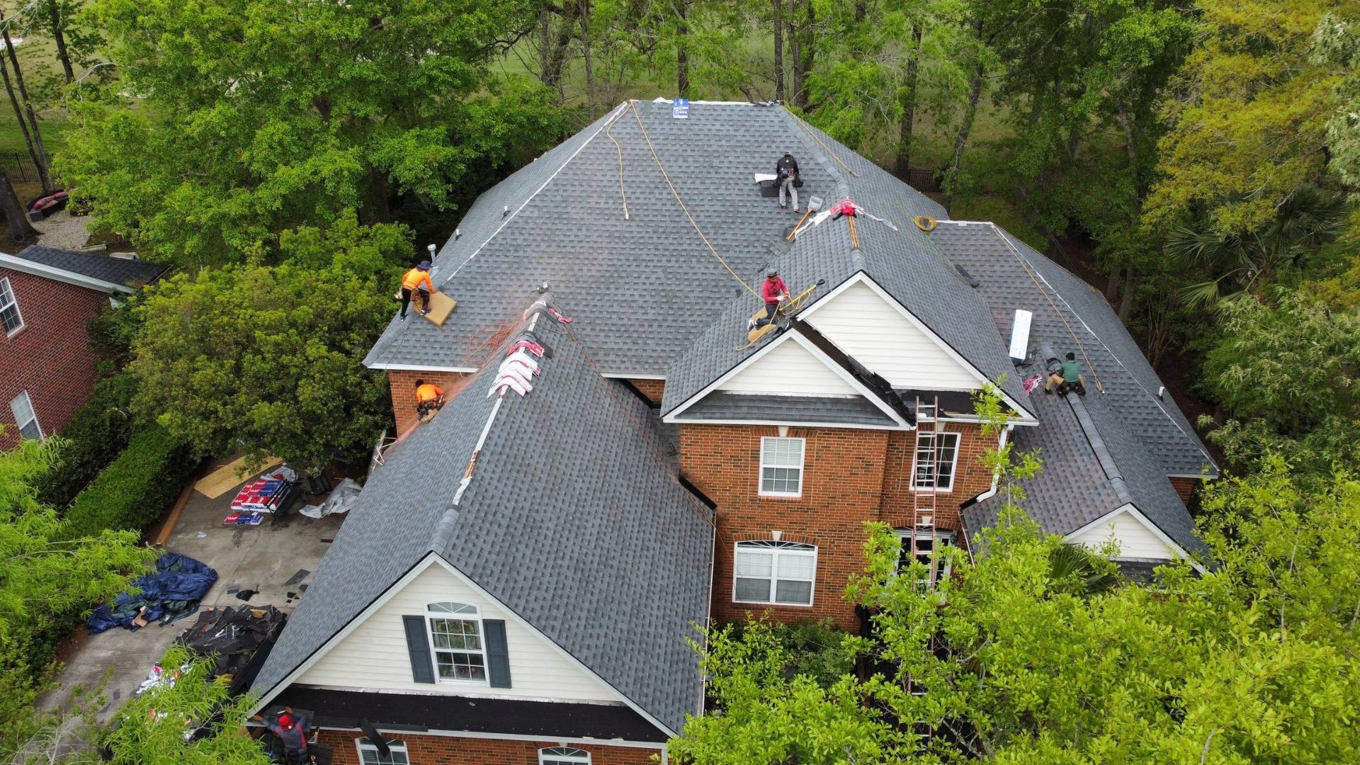 Comprehensive Roof Maintenance: From Leaks to Longevity